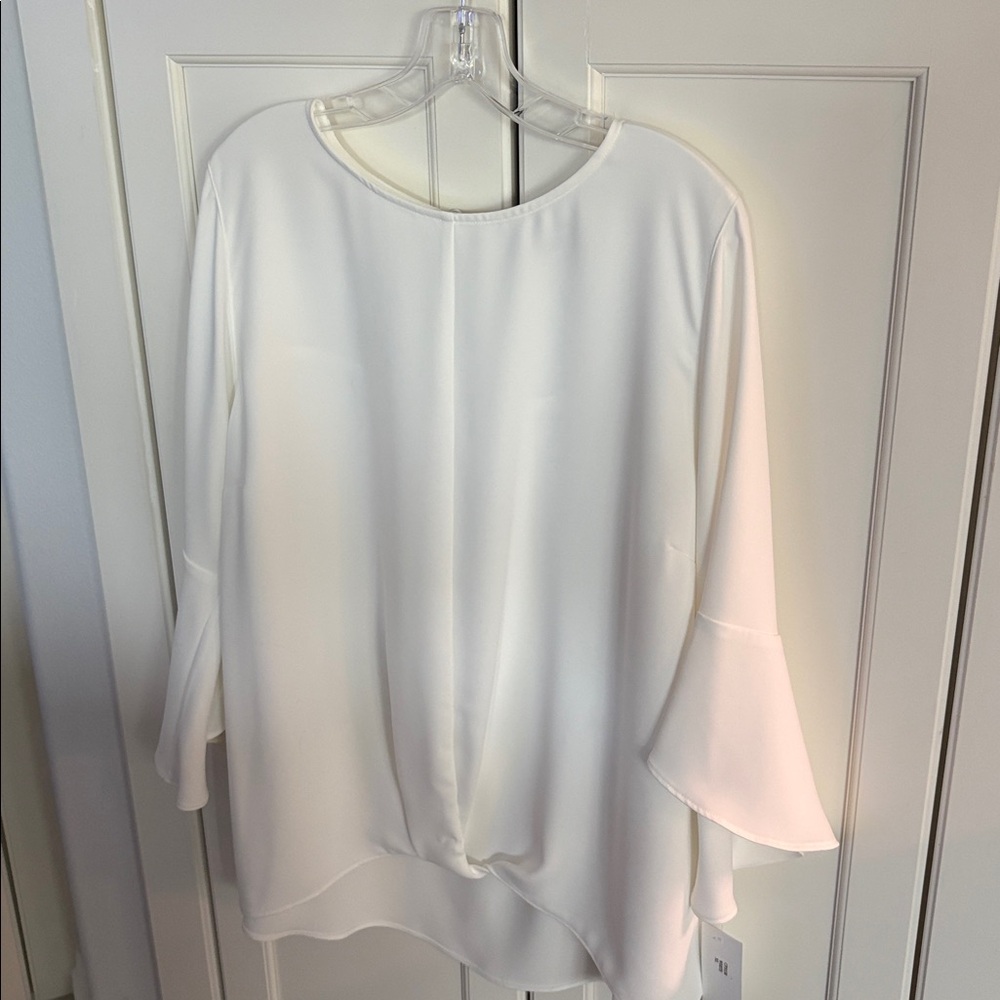 Caroline Rose NWT size XL White Twisted hem blouse